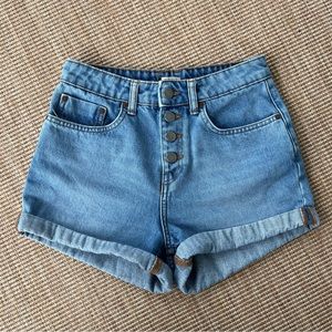 Roxy Shorts size 26